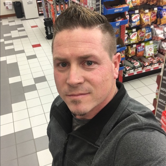 Meet your Posher, Jason - Picture 1 of 1